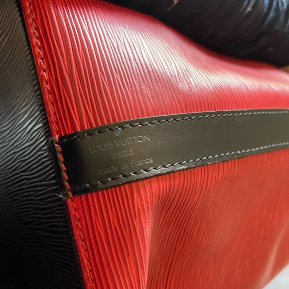 ‼️SOLD‼️ Louis Vuitton Petit Noe Handbag Epi Leather - Picture 15 of 15